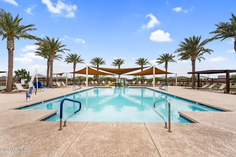 1-web-or-mls-01-MalibuNeighborhood-01