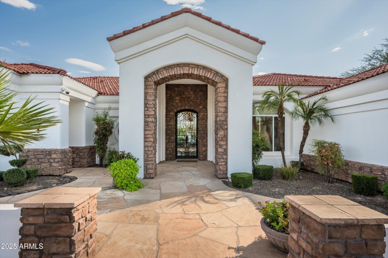 66-5901 E Mountain View Rd-66