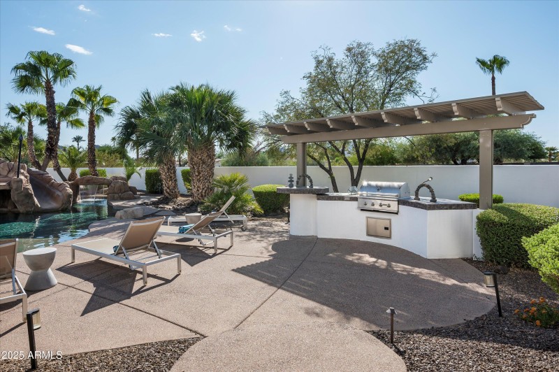 50-5901 E Mountain View Rd-50