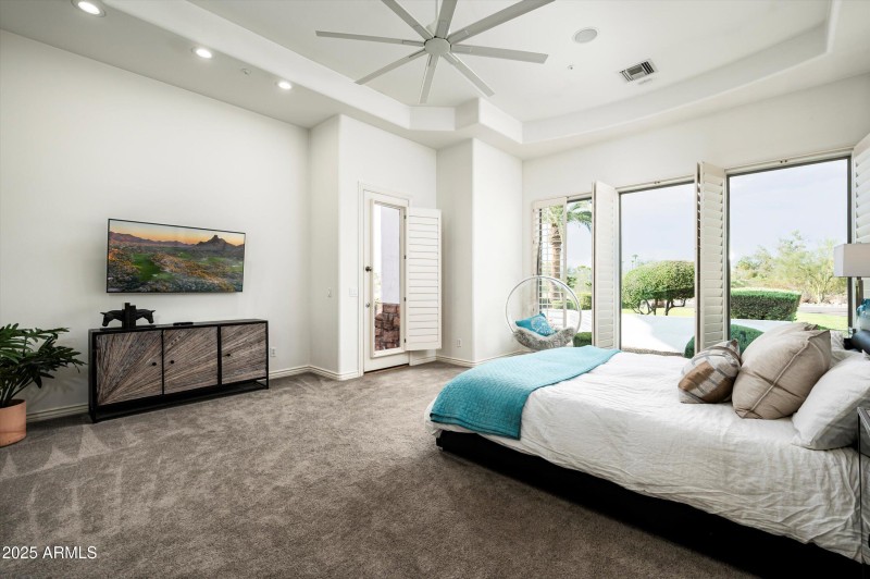 37-5901 E Mountain View Rd-37