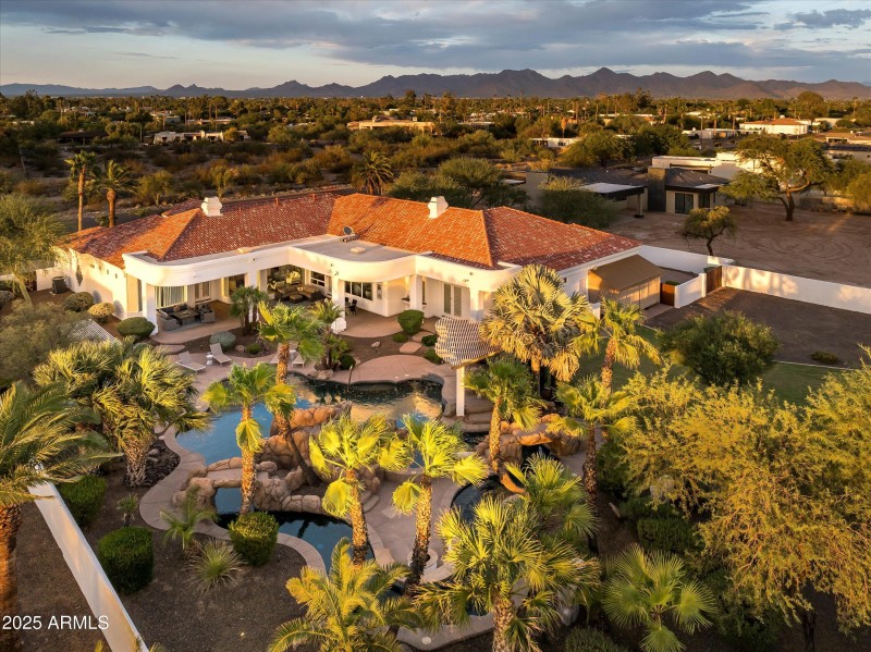 02-5901 E Mountain View Rd-2