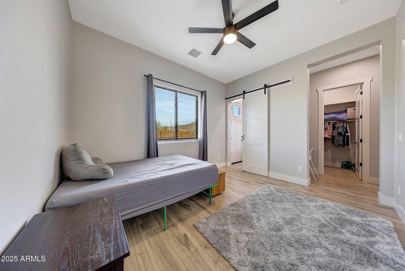 Ensuite bedroom 2 with walk in closet
