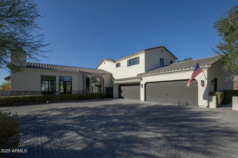 4 car garage with temperature control