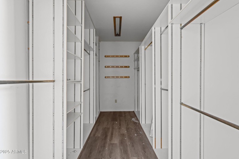 Walk-in Closet