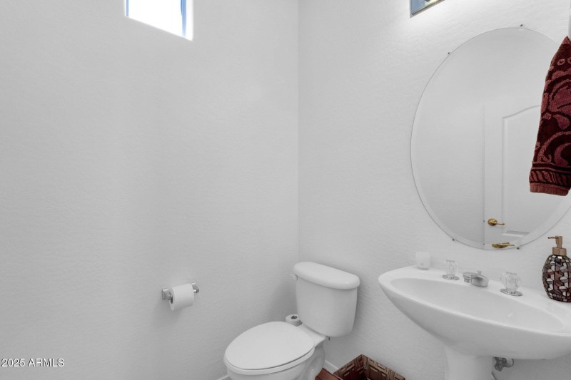 11-web-or-mls-34713-n-24th-ln