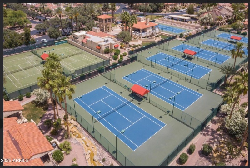 9 Tennis courts 2 Grass 1 Pickleball