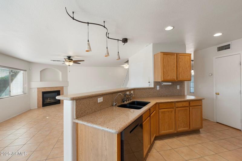 6-web-or-mls-DSC03869 copy