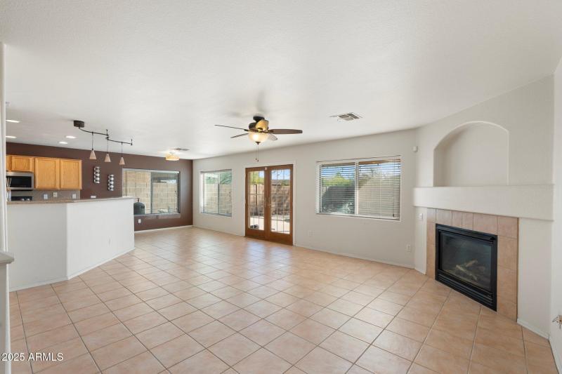 10-web-or-mls-DSC03887