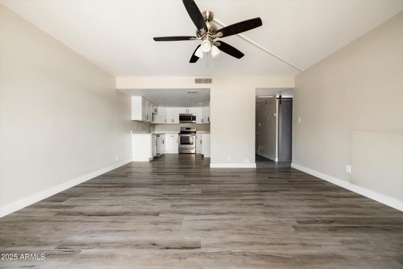 09-Unit 110 7920 E Camelback Rd_ 18_09