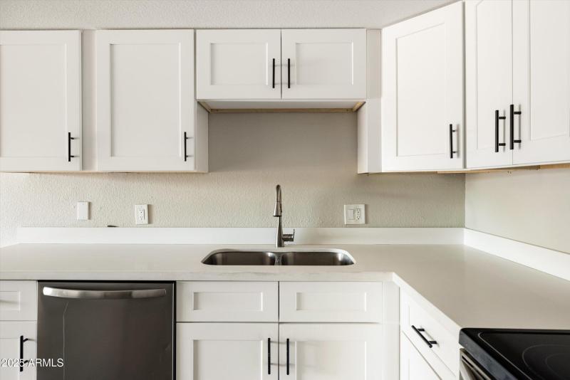 16-Unit 110 7920 E Camelback Rd_ 18_16