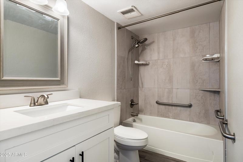 20-Unit 110 7920 E Camelback Rd_ 18_20