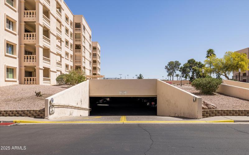 25-Unit 110 7920 E Camelback Rd_ 18_25