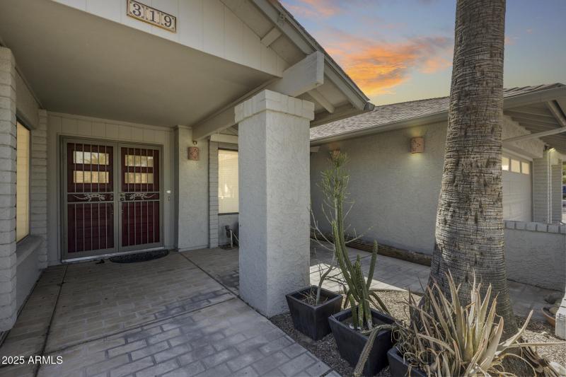 Virtual Twilight - Front Entrance