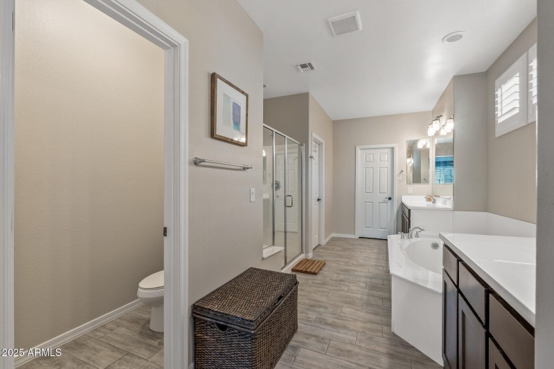 41_20646_W_Delaney41_mls