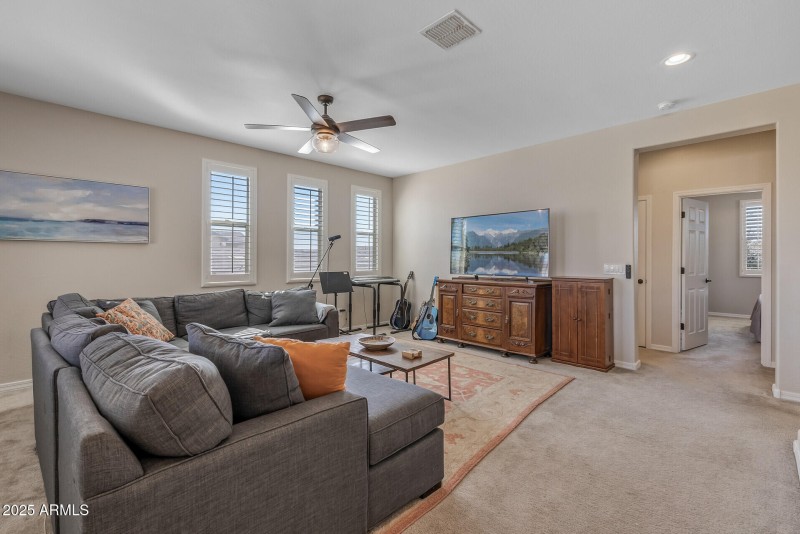 47_20646_W_Delaney47_mls