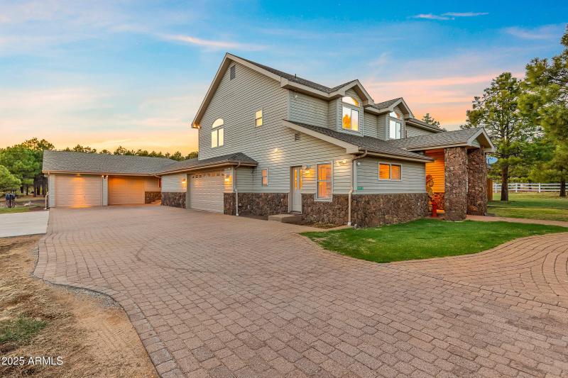 007_2705_w_creighton_dr-7_800