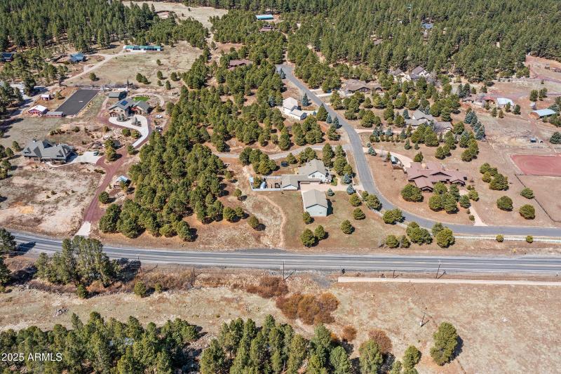 012_2705_w_creighton_dr-12_829