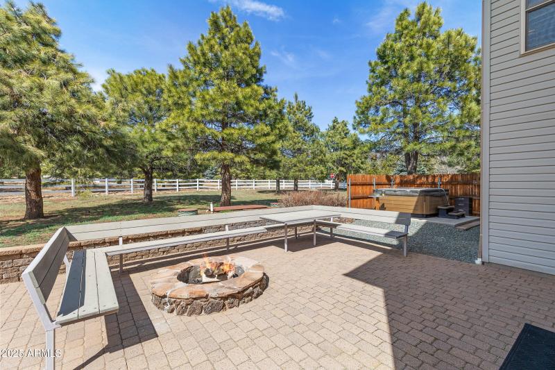 062_2705_w_creighton_dr-62_531