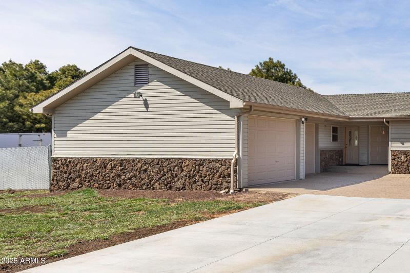 075_2705_w_creighton_dr-75_495