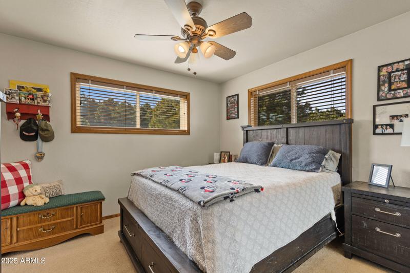 083_2705_w_creighton_dr-83_145