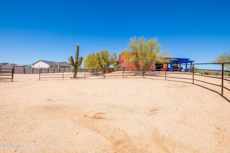 Turn-out / Round Pen