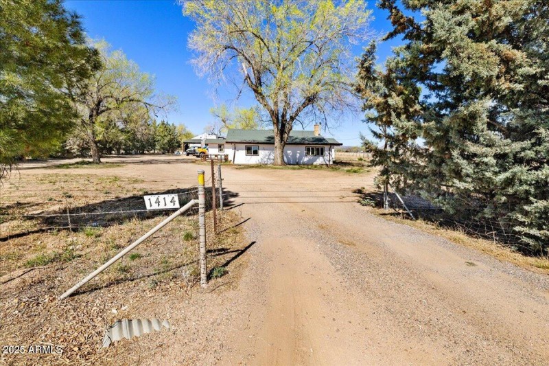 Front - 1414 N. State Route 89