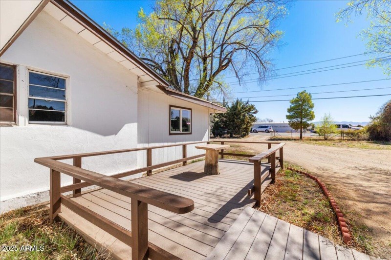 Front - 1414 N. State Route 89