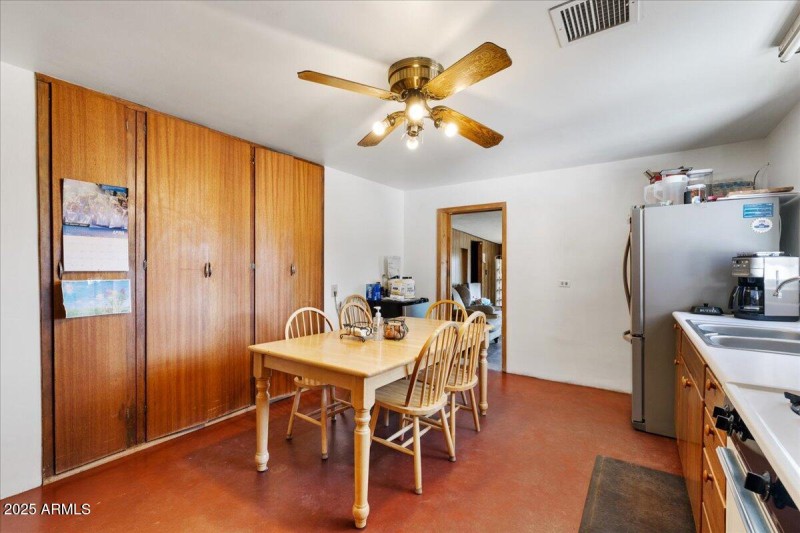 Kitchen - 1414 N. State Route 89