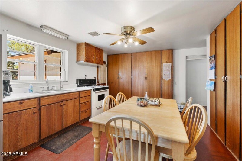 Kitchen - 1414 N. State Route 89