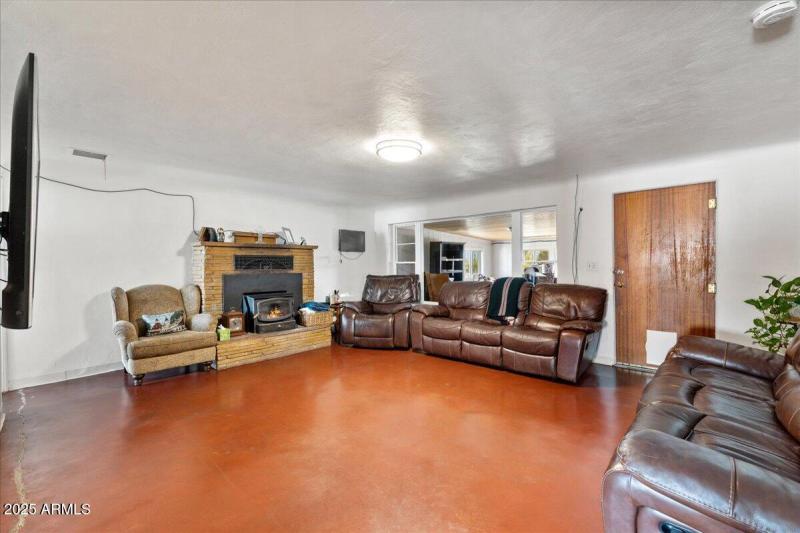 Living Room - 1414 N. State Route 89