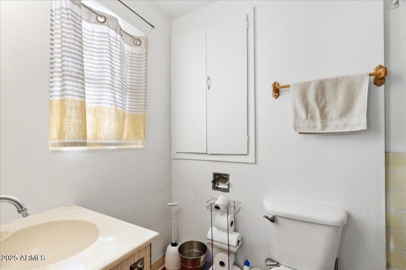 Bathroom - 1414 N. State Route 89