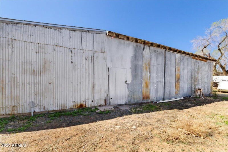 Garage - 1414 N. State Route 89