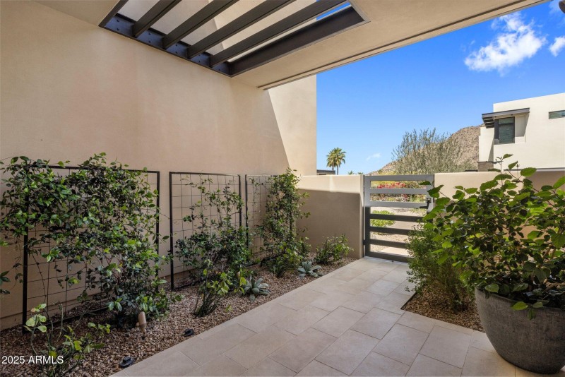 Front Entry Courtyard