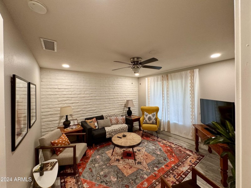 1869 E GENEVA DR, Tempe Living Room