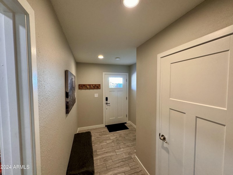 1869 E GENEVA DR, Tempe Entrance Hallway