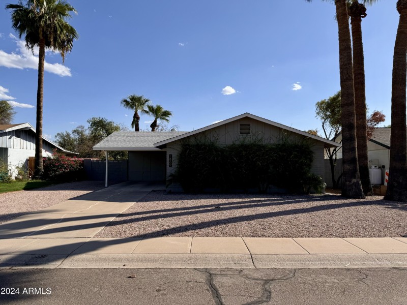 1869 E GENEVA DR, Tempe Front Yard