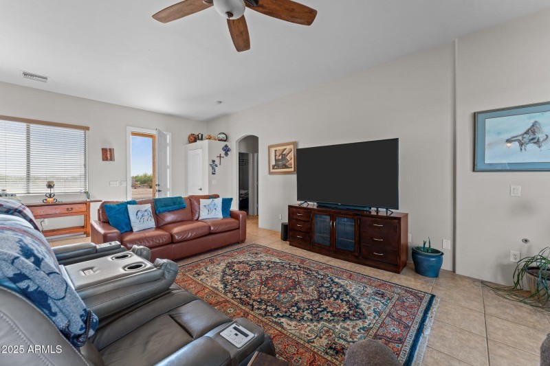 9-web-or-mls-DSC08900