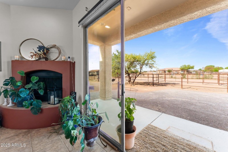 10-web-or-mls-DSC08905