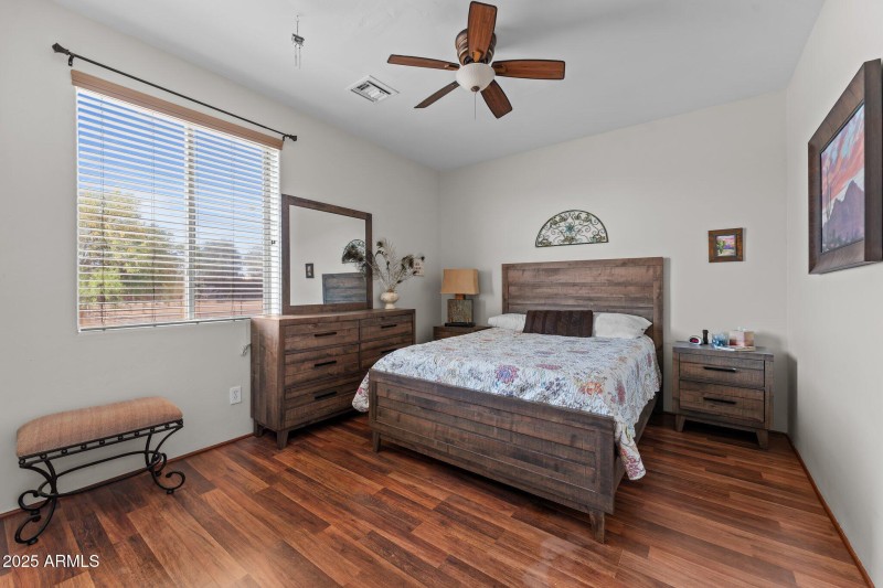 28-web-or-mls-DSC09000