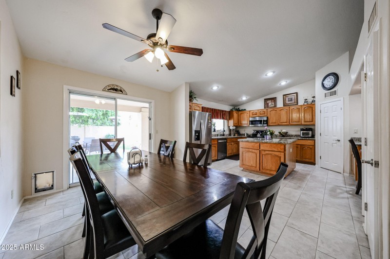 Light and Bright Kitchen