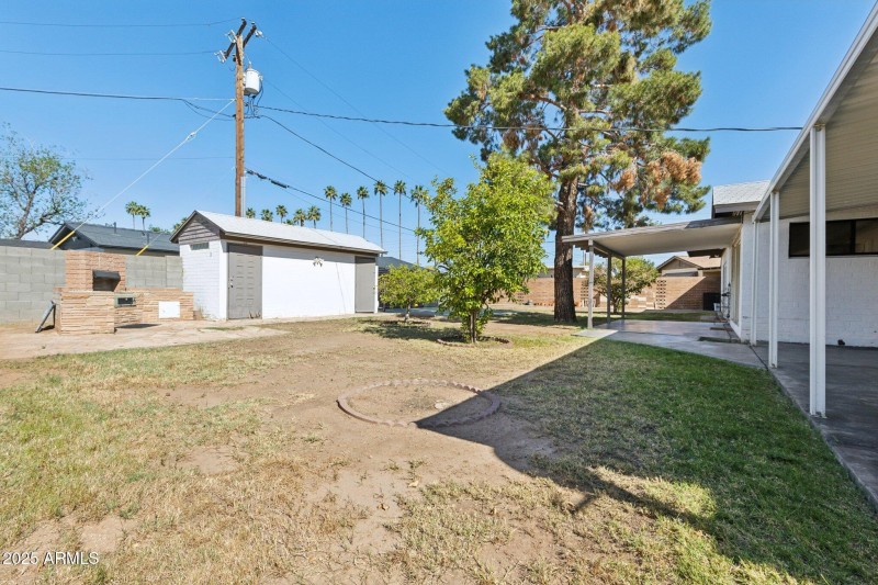 33-web-or-mls-2740-n-21st-dr