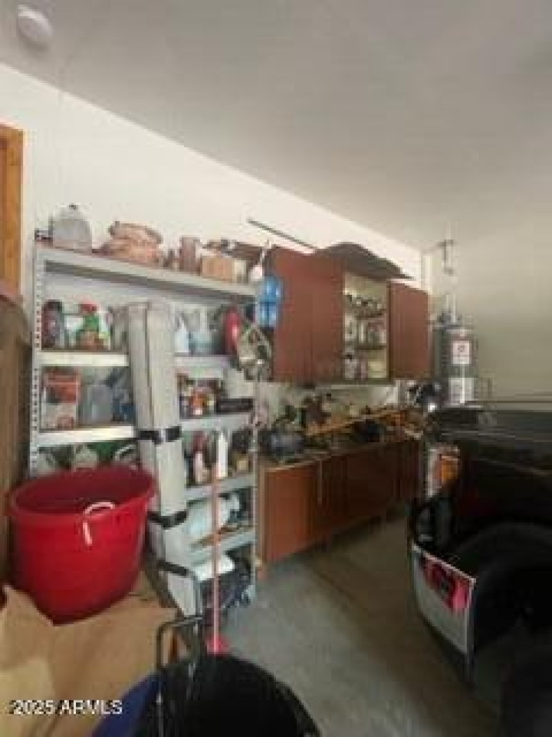 garage storagge area