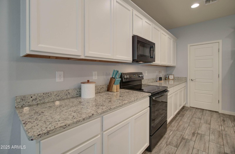 1654 W Redwood Ln -23