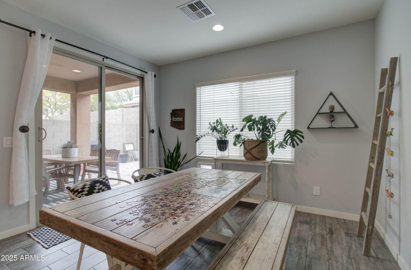 1654 W Redwood Ln -30