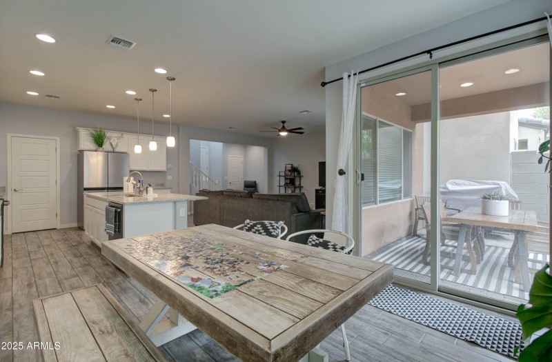 1654 W Redwood Ln -32