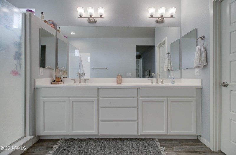 1654 W Redwood Ln -46