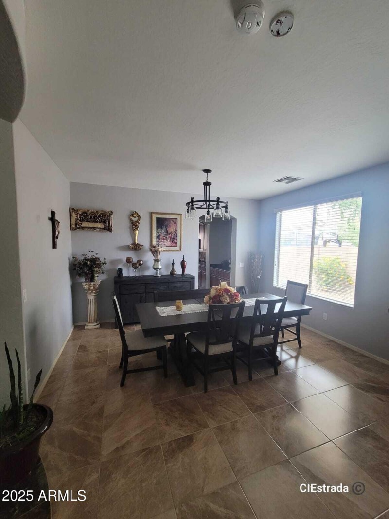 d91f2282-dd8b-4dc0-8bf0-6a8b87eee0ee