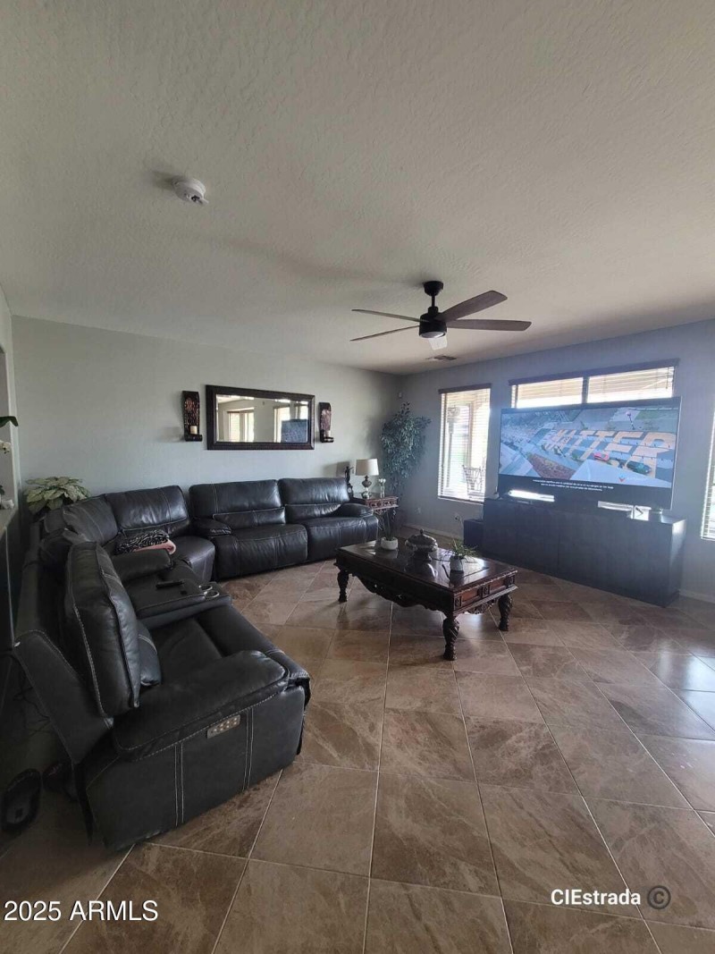 89417bfc-c0e8-4419-ad88-8382ceebc2ee