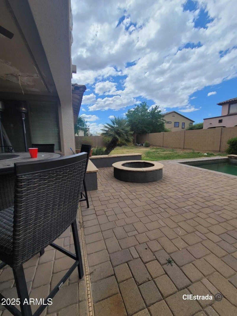 5762e993-3672-4537-a003-de7f82b9314e