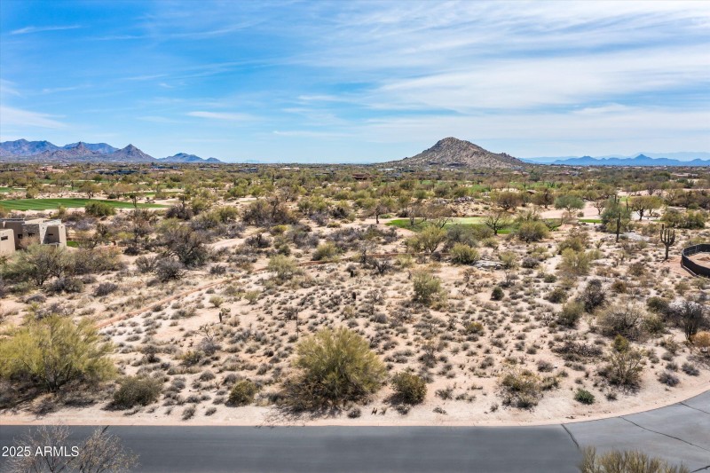 25-8167 E Leaning Rock Road #193 (1 of 2